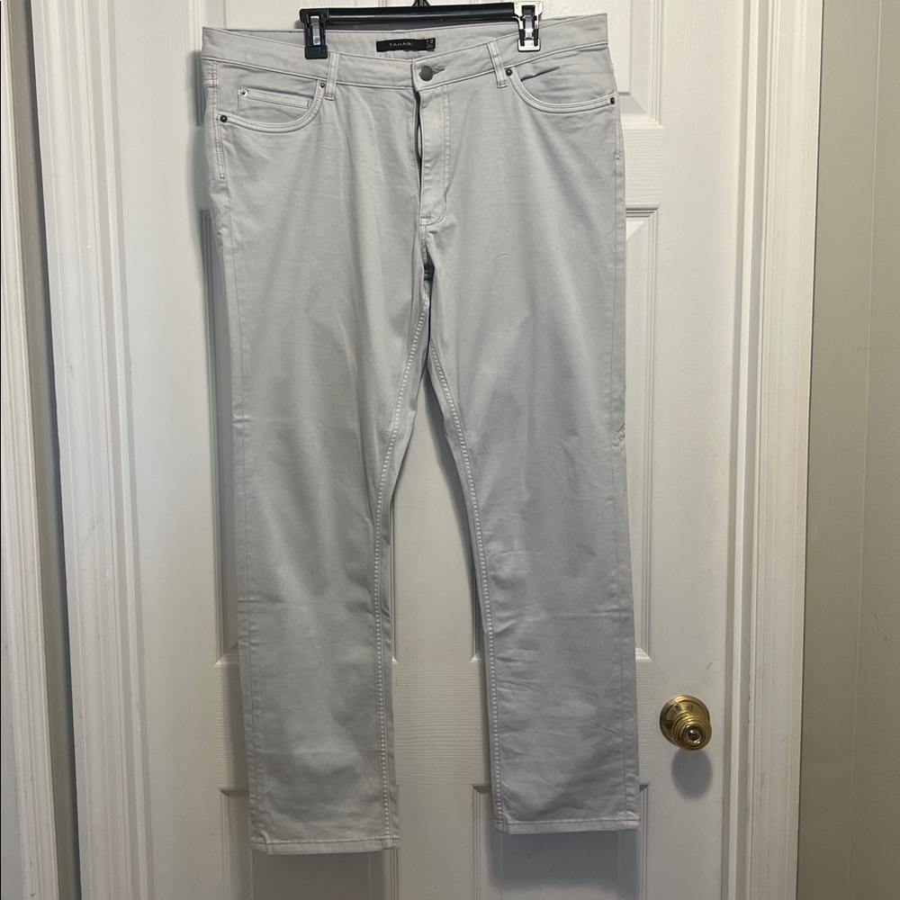 Tahari Men's Light Gray Slim Jeans